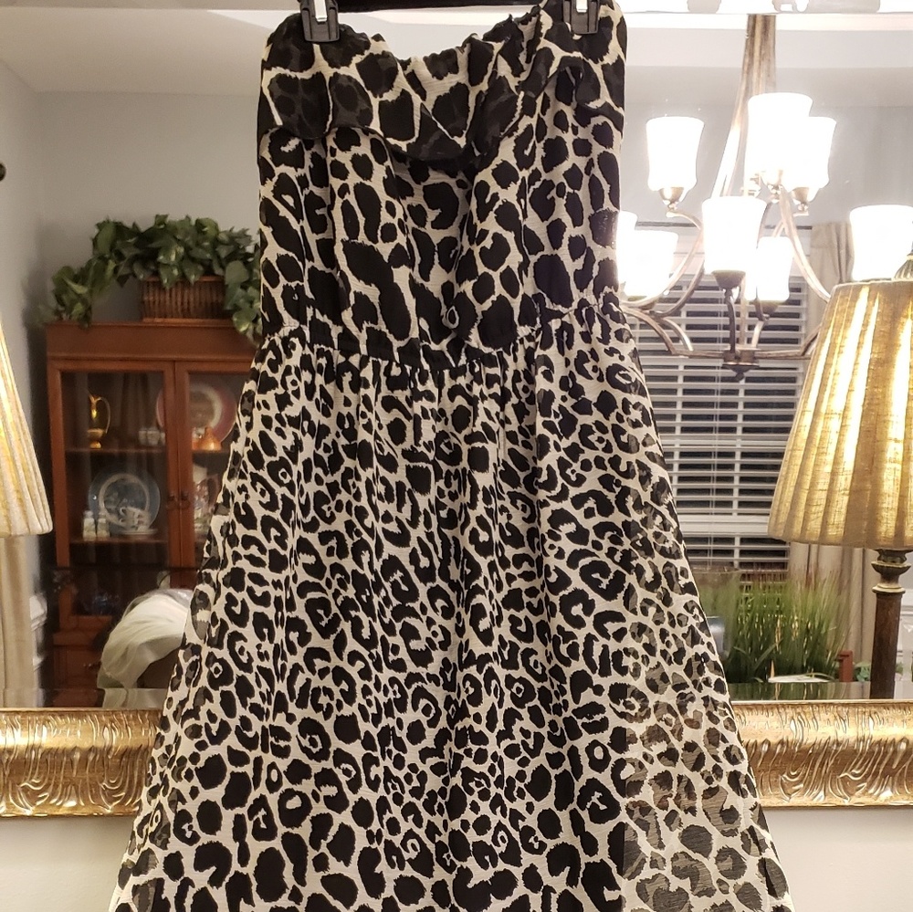 Dress - Picture 4 of 5